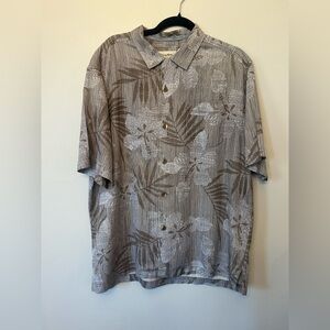 Tommy Bahama gray floral silk Hawaiian Shirt Size L